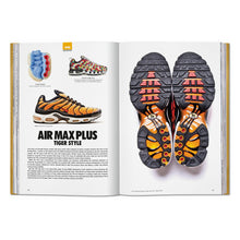 Load image into Gallery viewer, Sneaker Freaker. The Ultimate Sneaker Book (English)