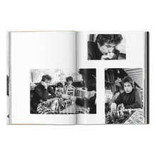 Load image into Gallery viewer, Daniel Kramer. Bob Dylan. A Year and a Day (German, French, English)