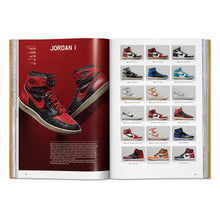 Load image into Gallery viewer, Sneaker Freaker. The Ultimate Sneaker Book (English)