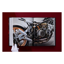 Load image into Gallery viewer, Ultimate Collector Motorcycles (English) (FFE)