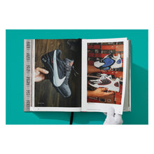 Load image into Gallery viewer, Sneaker Freaker. World's Greatest Sneaker Collectors (English)