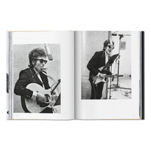 Load image into Gallery viewer, Daniel Kramer. Bob Dylan. A Year and a Day (German, French, English)
