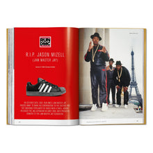 Load image into Gallery viewer, Sneaker Freaker. The Ultimate Sneaker Book (English)