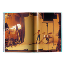 Load image into Gallery viewer, Mick Rock. The Rise of David Bowie. 1972–1973 (German, French, English)
