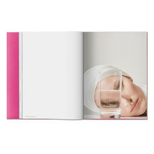 Load image into Gallery viewer, Gisele Bündchen (English)