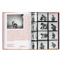 Load image into Gallery viewer, Walter Chandoha. Dogs. Photographs 1941–1991 (English)