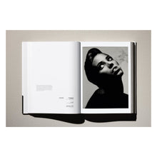 Load image into Gallery viewer, Albert Watson. Kaos (German, French, English)