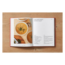 Load image into Gallery viewer, Mary McCartney. Feeding Creativity (English)