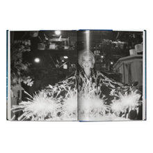 Load image into Gallery viewer, Lawrence Schiller. Marilyn & Me (English)
