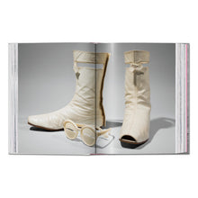 Load image into Gallery viewer, Shoes A–Z. 45th Ed. (German, French, English)