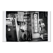 Load image into Gallery viewer, Araki. Tokyo Lucky Hole (German, French, English)