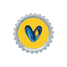 Load image into Gallery viewer, Mussel Trinket Dish