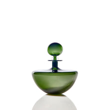 Load image into Gallery viewer, Petite Low Arc Decanter