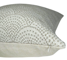 Load image into Gallery viewer, Scalloped Woven Pillow Cover in Natural