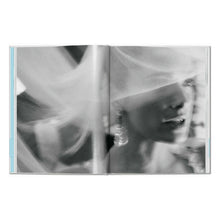 Load image into Gallery viewer, Mario Testino. I Love You. A celebration of weddings (German, French, English)