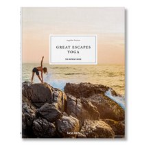 Load image into Gallery viewer, Great Escapes Yoga. The Retreat Book (German, French, English)