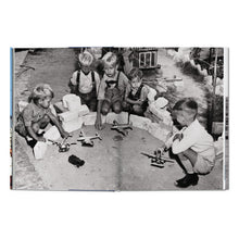 Load image into Gallery viewer, Berlin. Portrait of a City (German, French, English)