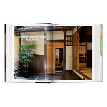 Load image into Gallery viewer, Living in Japan. 45th Ed. (German, French, English)