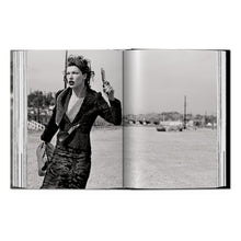 Load image into Gallery viewer, Peter Lindbergh. On Fashion Photography. 45th Ed. (German, French, English)