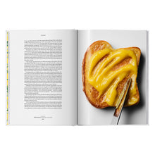 Load image into Gallery viewer, The Gourmand's Lemon. A Collection of Stories and Recipes (English)