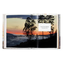 Load image into Gallery viewer, Great Escapes Yoga. The Retreat Book (German, French, English)