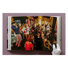 Load image into Gallery viewer, San Francisco. Portrait of a City (German, French, English)