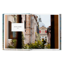Load image into Gallery viewer, Great Escapes Italy. The Hotel Book (German, French, English)
