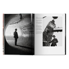 Load image into Gallery viewer, London. Portrait of a City (German, French, English)
