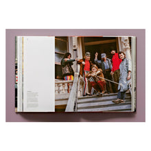 Load image into Gallery viewer, San Francisco. Portrait of a City (German, French, English)
