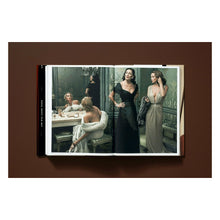Load image into Gallery viewer, Annie Leibovitz (English)
