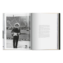 Load image into Gallery viewer, Daniel Kramer. Bob Dylan. A Year and a Day (German, French, English)
