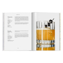 Load image into Gallery viewer, The Gourmand's Lemon. A Collection of Stories and Recipes (English)
