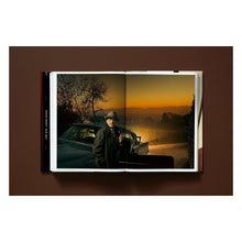 Load image into Gallery viewer, Annie Leibovitz (English)
