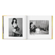 Load image into Gallery viewer, The Big Butt Book (German, French, English)
