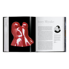 Load image into Gallery viewer, Fashion Designers A–Z. 2020 Edition (German, French, English)

