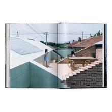 Load image into Gallery viewer, Homes For Our Time. Small Houses. 45th Ed. (German, French, English)
