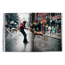Load image into Gallery viewer, New York. Portrait of a City (German, French, English)
