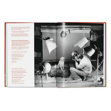 Load image into Gallery viewer, Walter Chandoha. Dogs. Photographs 1941–1991 (German, French, English)
