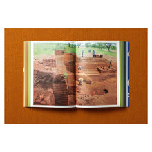 Load image into Gallery viewer, Francis Kéré. Building Stories (English)
