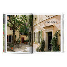 Load image into Gallery viewer, Living in Provence. 45th Ed. (German, French, English)
