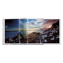 Load image into Gallery viewer, Stephen Wilkes. Day to Night (German, French, English)
