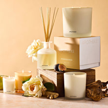 Load image into Gallery viewer, Cedarwood Ginger Classic Candle
