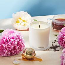 Load image into Gallery viewer, Earl Grey Bitters Classic Candle
