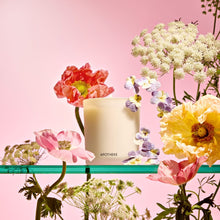 Load image into Gallery viewer, Elderflower Sugar Classic Candle
