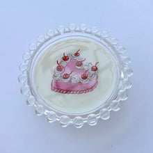 Load image into Gallery viewer, Heart Cake Trinket Dish
