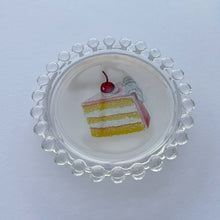 Load image into Gallery viewer, Yellow Cake Trinket Dish
