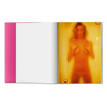 Load image into Gallery viewer, Gisele Bündchen (English)
