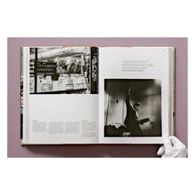 Load image into Gallery viewer, San Francisco. Portrait of a City (German, French, English)
