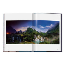 Load image into Gallery viewer, Stephen Wilkes. Day to Night (German, French, English)
