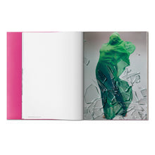 Load image into Gallery viewer, Gisele Bündchen (English)
